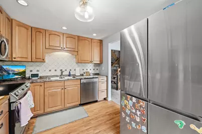 304 Countryside Dr, Robinson Twp, PA 15136 - Photo 17