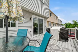 304 Countryside Dr, Robinson Twp, PA 15136 - Photo 15
