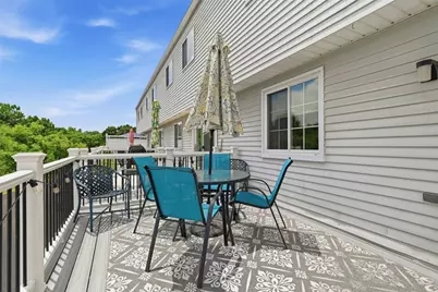 304 Countryside Dr, Robinson Twp, PA 15136 - Photo 13