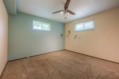 327 Beech Rd, Pittsburgh, PA 15239 - Photo 19