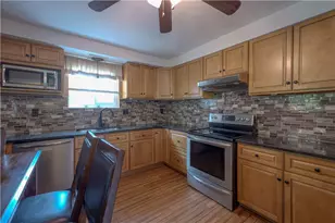 327 Beech Rd, Pittsburgh, PA 15239 - Photo 3