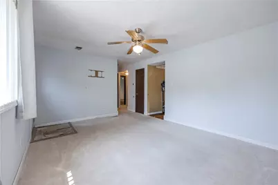 327 Beech Rd, Pittsburgh, PA 15239 - Photo 13