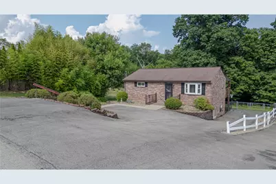 327 Beech Rd, Pittsburgh, PA 15239 - Photo 7