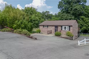 327 Beech Rd, Pittsburgh, PA 15239 - Photo 7
