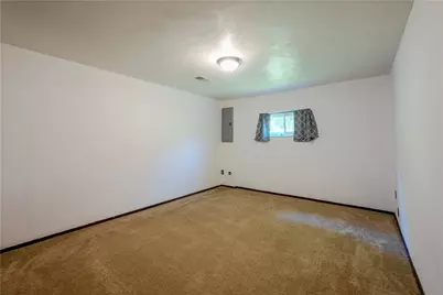 327 Beech Rd, Pittsburgh, PA 15239 - Photo 27