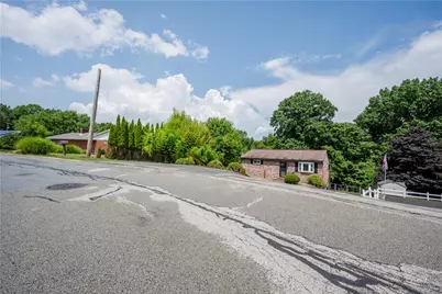 327 Beech Rd, Pittsburgh, PA 15239 - Photo 7