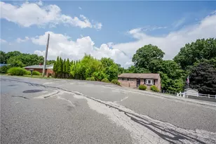 327 Beech Rd, Pittsburgh, PA 15239 - Photo 7