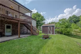 327 Beech Rd, Pittsburgh, PA 15239 - Photo 39