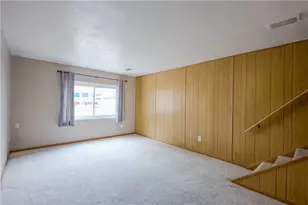 327 Beech Rd, Pittsburgh, PA 15239 - Photo 25