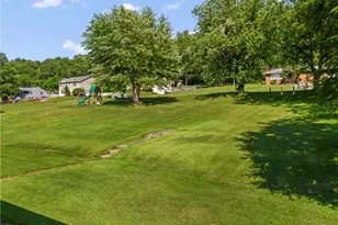 102 Woodlawn Ave, Cecil, PA 15321 - Photo 27