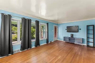 102 Woodlawn Avenue, Cecil, PA 15321 - Photo 9