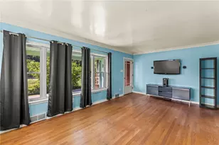 102 Woodlawn Ave, Cecil, PA 15321 - Photo 9
