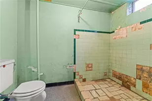 102 Woodlawn Ave, Cecil, PA 15321 - Photo 25