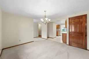 125 Eakin Ave, Ross Twp, PA 15214 - Photo 9