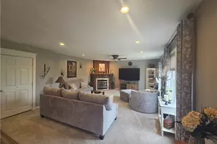 1004 Maple, Lower Burrell, PA 15068 - Photo 5