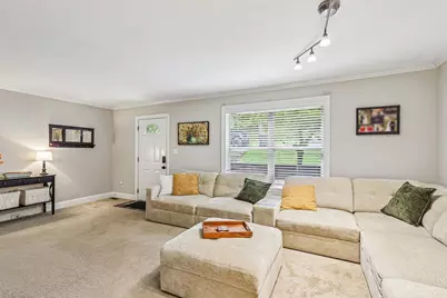 10 Yale Ave, Pittsburgh, PA 15229 - Photo 5