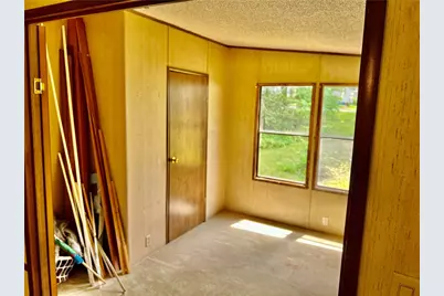 11 S Park Blvd, Hempfield Township, PA 16125 - Photo 19
