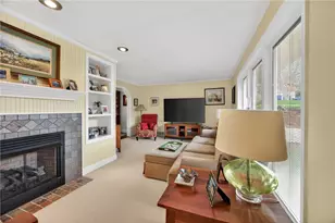 498 Balconade Dr, Pittsburgh, PA 15236 - Photo 7