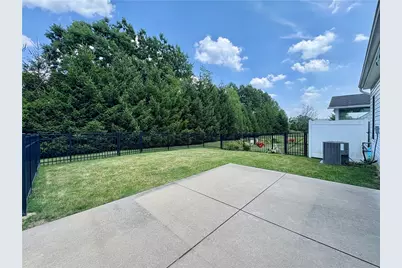 2046 Croghan Dr, Collier Township, PA 15106 - Photo 23