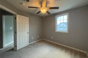 2046 Croghan Dr, Collier Township, PA 15106 - Photo 19
