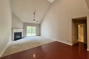 2046 Croghan Dr, Collier Township, PA 15106 - Photo 9