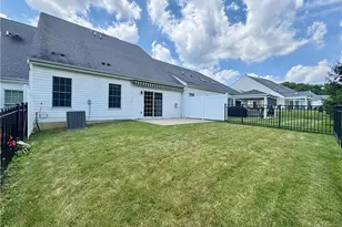 2046 Croghan Dr, Collier Township, PA 15106 - Photo 23