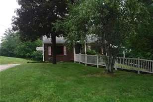 810 Longvue Dr, North Sewickley Township, PA 16117 - Photo 3