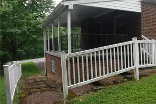 810 Longvue Dr, North Sewickley Township, PA 16117 - Photo 13