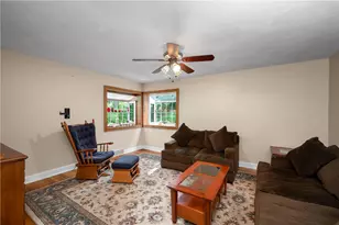 3871 Green Valley Dr, Pittsburgh, PA 15235 - Photo 17