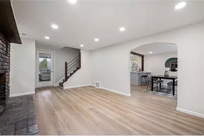 3953 Dowling, Wilkins Township, PA 15221 - Photo 7