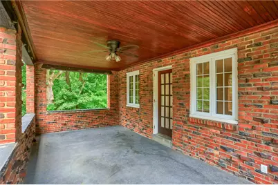 813 Washington Dr, Ross Twp, PA 15229 - Photo 9