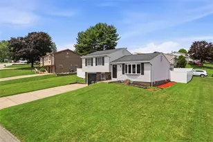 850 Westchester Dr, North Huntingdon, PA 15642 - Photo 3