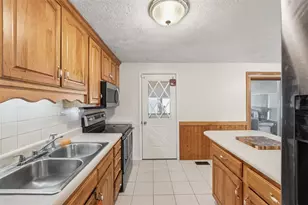 850 Westchester Dr, North Huntingdon, PA 15642 - Photo 17