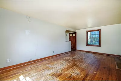 1035 McCoy Rd, Kennedy Township, PA 15136 - Photo 5