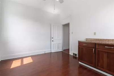 330 Kaercher St, Pittsburgh, PA 15207 - Photo 15