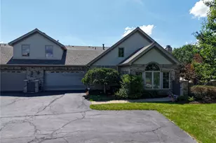905 Cherry Hill Dr, Collier Township, PA 15142 - Photo 7