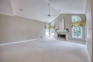 905 Cherry Hill Dr, Collier Township, PA 15142 - Photo 15