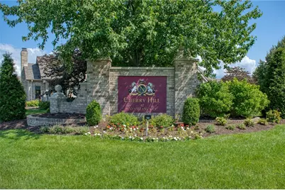 905 Cherry Hill Dr, Collier Township, PA 15142 - Photo 3