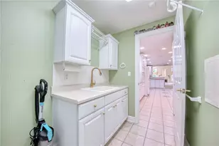 905 Cherry Hill Dr, Collier Township, PA 15142 - Photo 41