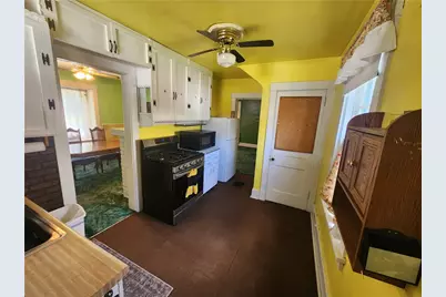 8276 Ohio River Blvd, Pittsburgh, PA 15202 - Photo 11