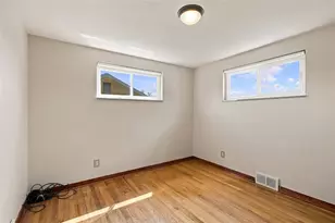 1552 Orchardview Dr, Scott Township, PA 15220 - Photo 17