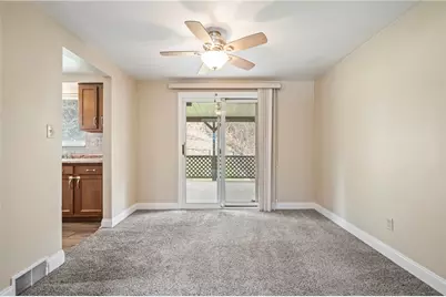 3033 Universal Rd, Pittsburgh, PA 15235 - Photo 7