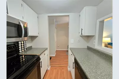 2017 Thornberry Drive, Ross Twp, PA 15237 - Photo 5