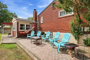 1729 Beryl Dr, Pittsburgh, PA 15227 - Photo 35