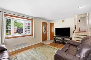 1729 Beryl Dr, Pittsburgh, PA 15227 - Photo 9