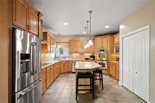 142 James Pl, Pittsburgh, PA 15228 - Photo 7
