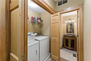 403 Southwind Cir, Seven Springs, PA 15622 - Photo 13