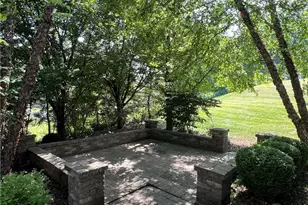100 Field Club Dr, Kennedy Township, PA 15136 - Photo 33