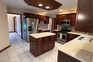 100 Field Club Dr, Kennedy Township, PA 15136 - Photo 19
