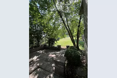 100 Field Club Dr, Kennedy Township, PA 15136 - Photo 7